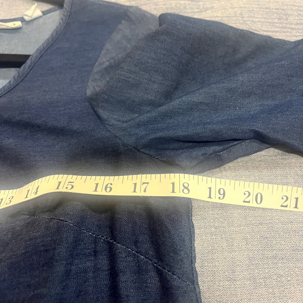 Denim dress with embroidered detail and flutter sleeves size 2 - Picture 5 of 7